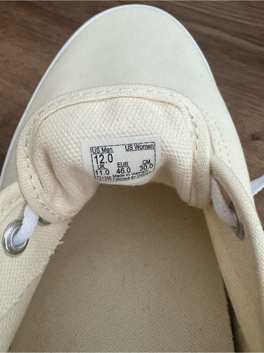 NWOT - Vans - Low Top Canvas Sneakers in Soft Banana Yellow - Picture 4 of 5